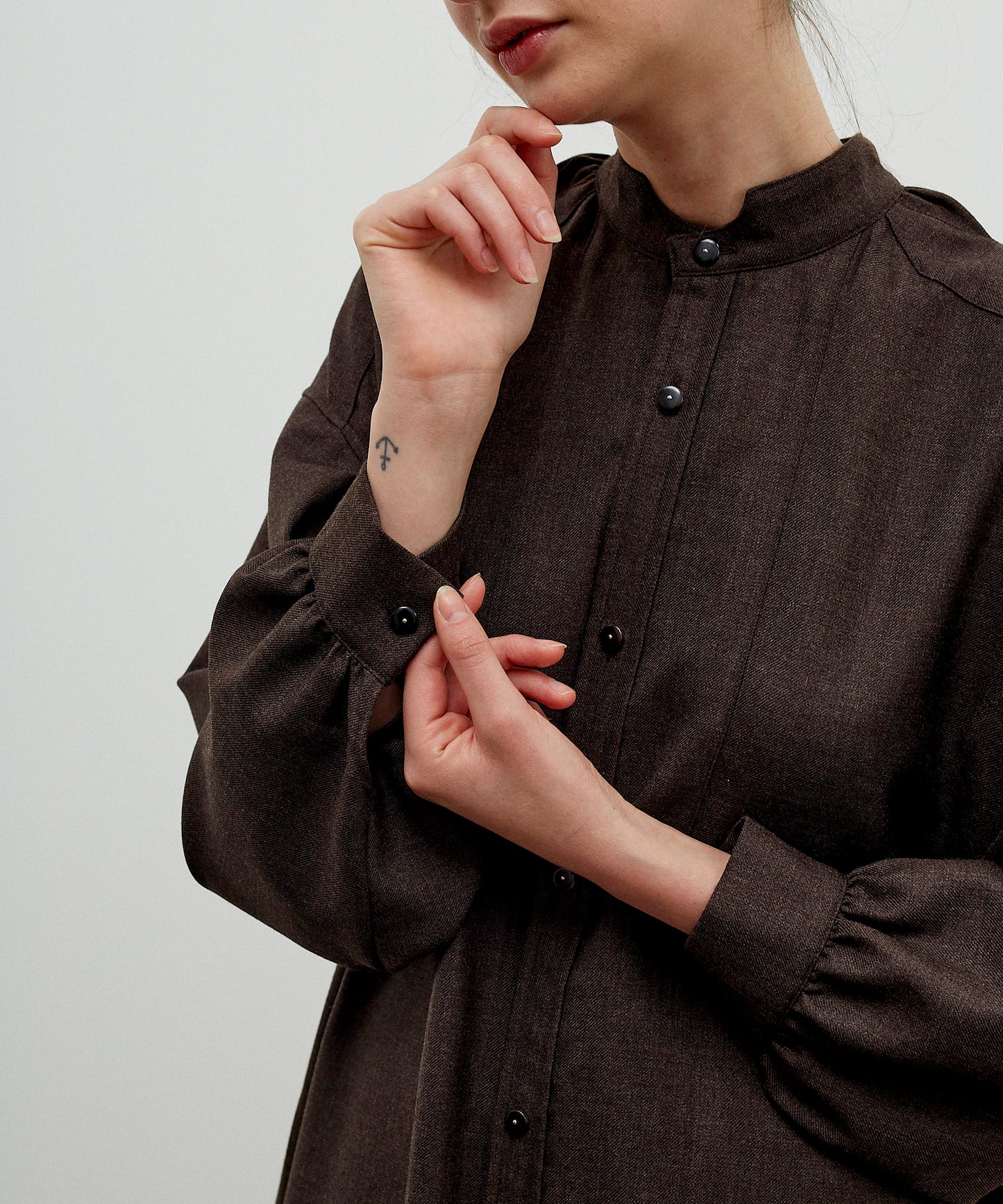 TUSCAN DRESS WOOL SERGE