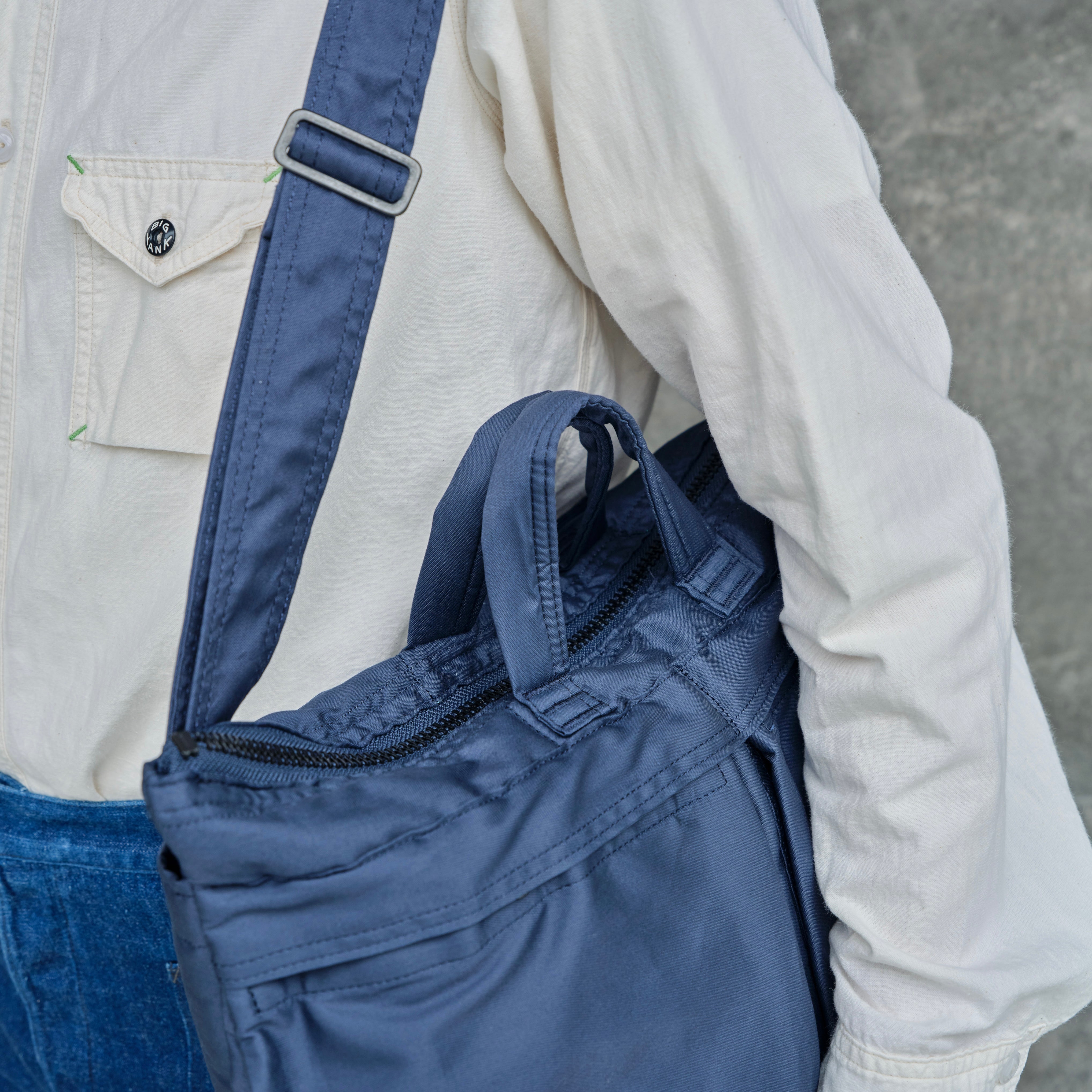 U.S.A.F. HELMET BAG NAVY MEDIUM – ANATOMICA NAGOYA