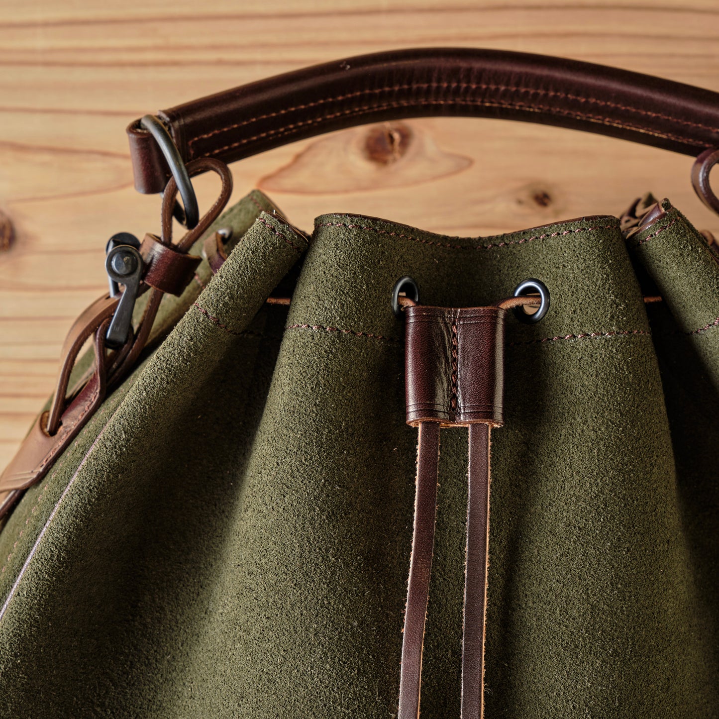 ANDALUSIA BOLSO CARTUCHO BAG SUEDE