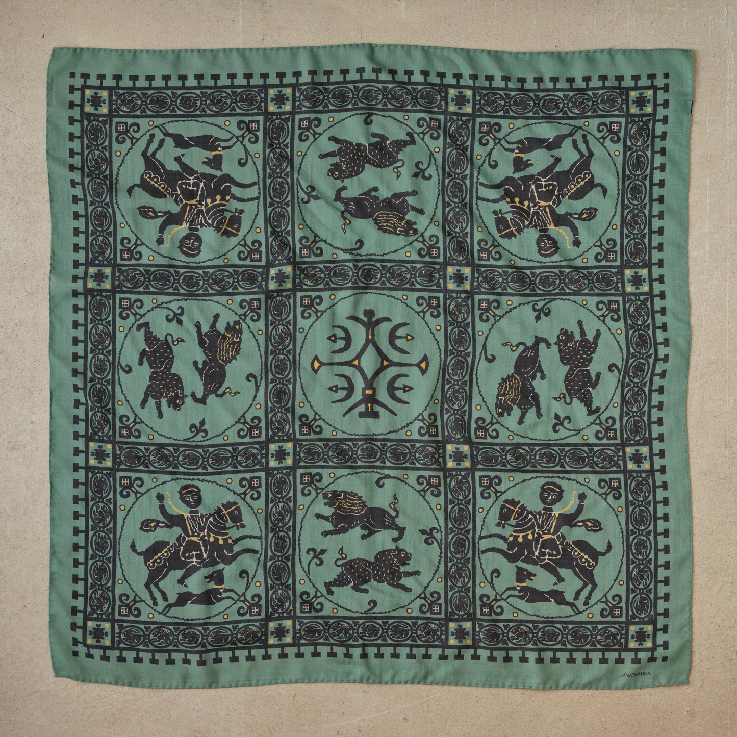 SQUARE SCARF MOSAIC ANIMALS EMERALD