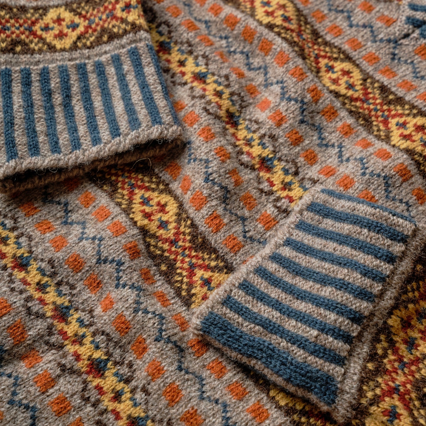 V-NECK FAIR ISLE SWEATER YOUNG PRINCE OF WALES