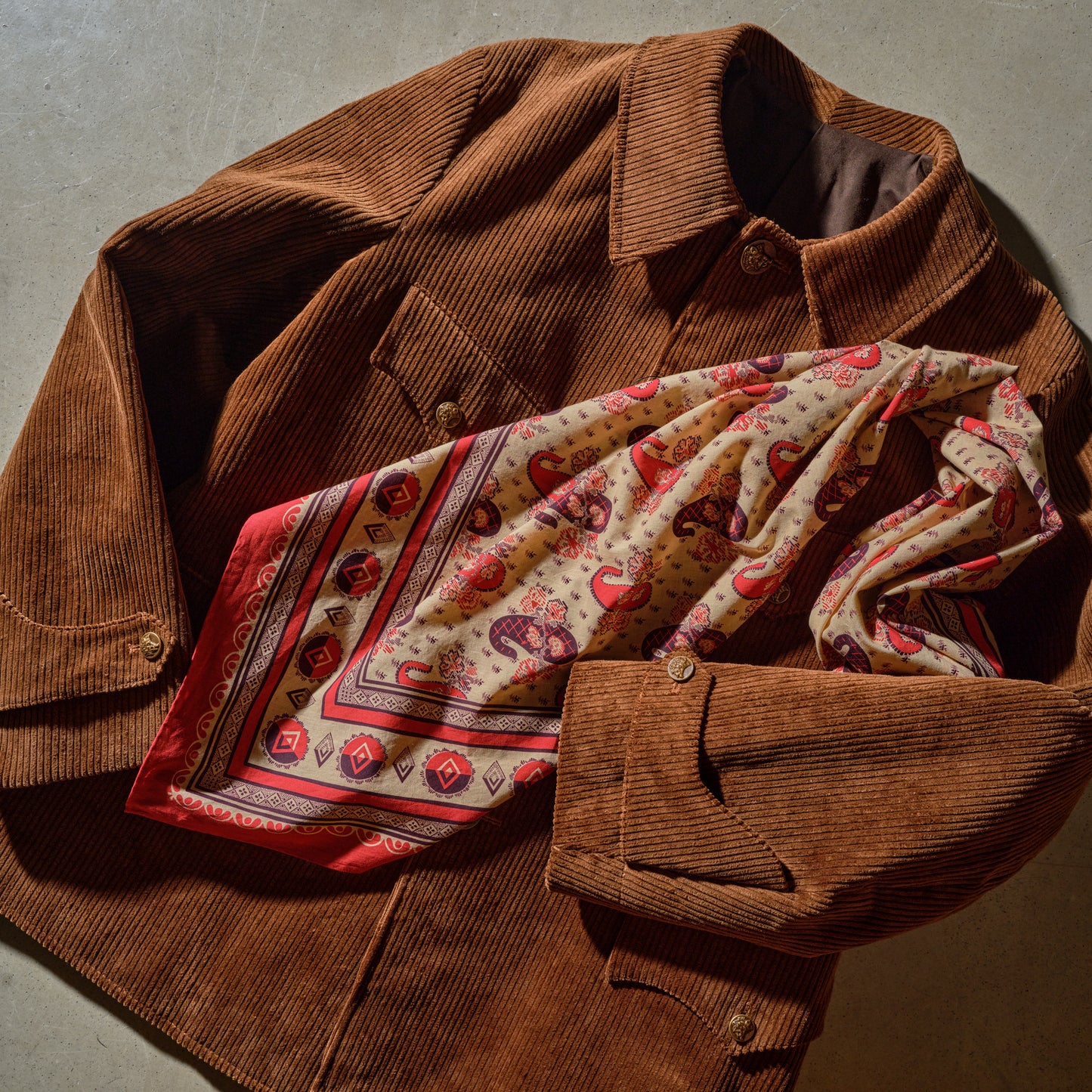 SQUARE SCARF PAISLEY