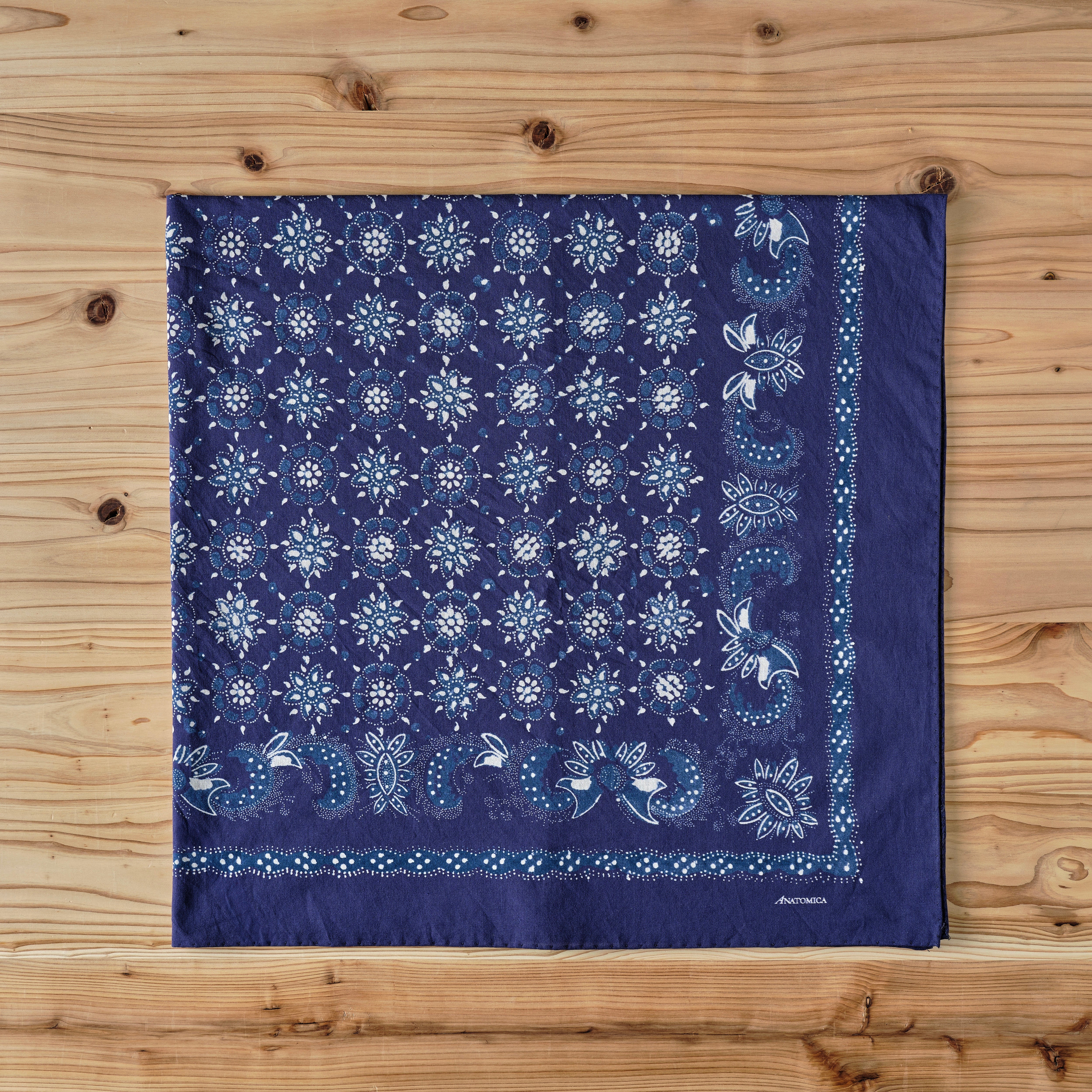 SQUARE SCARF NANTUA – ANATOMICA NAGOYA