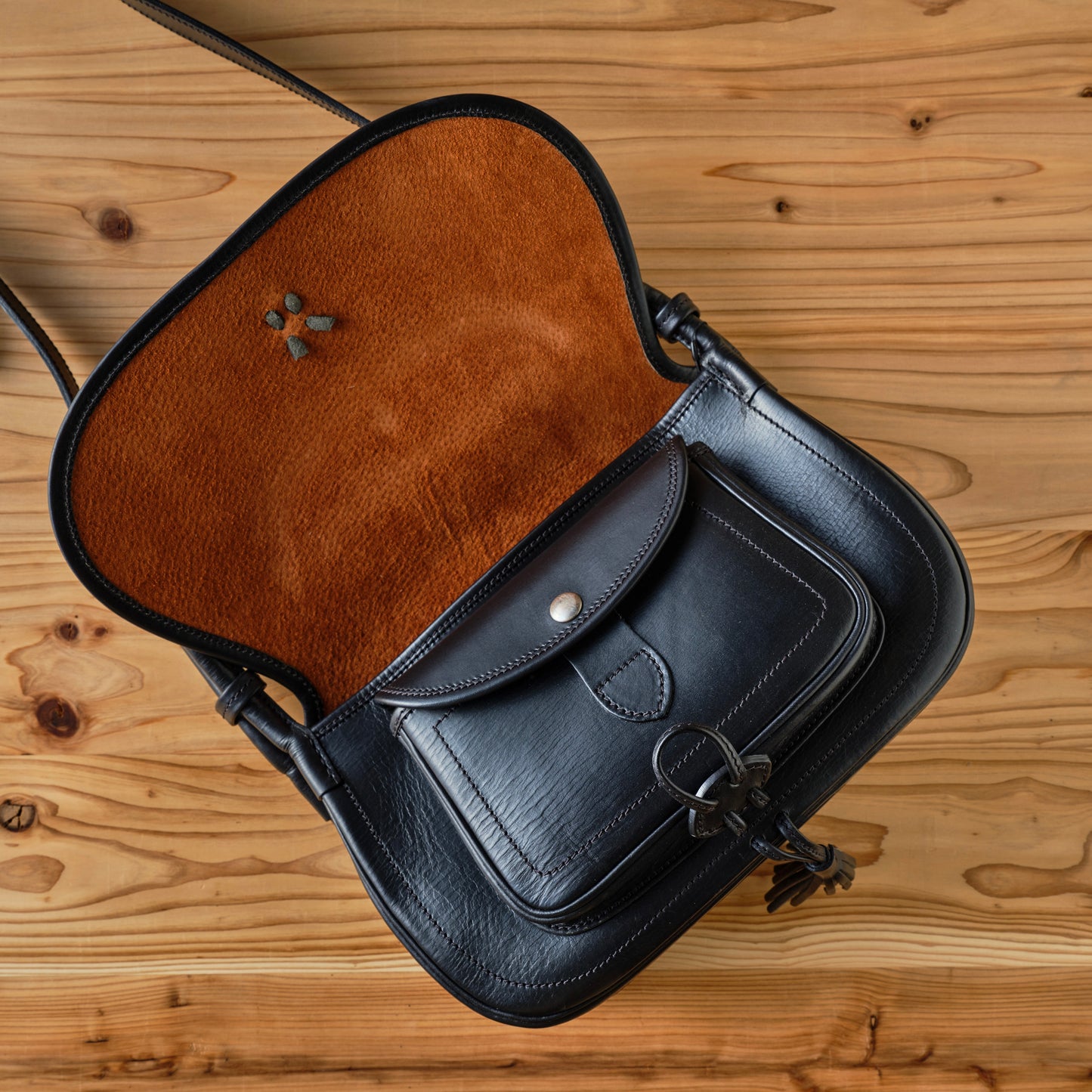 ANDALUSIA LISO BAG BLACK