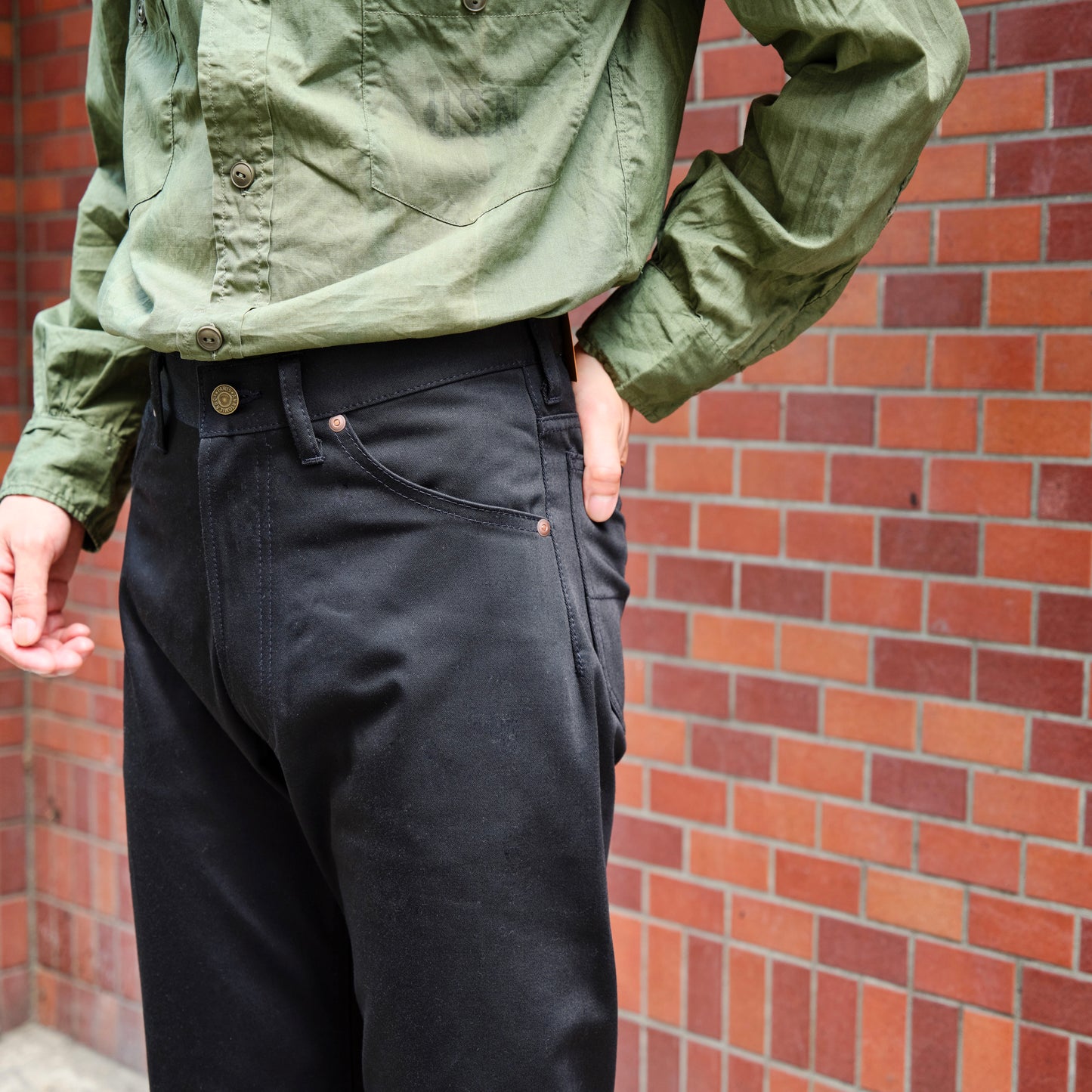 618 CALIFORNIAN SATEEN BLACK