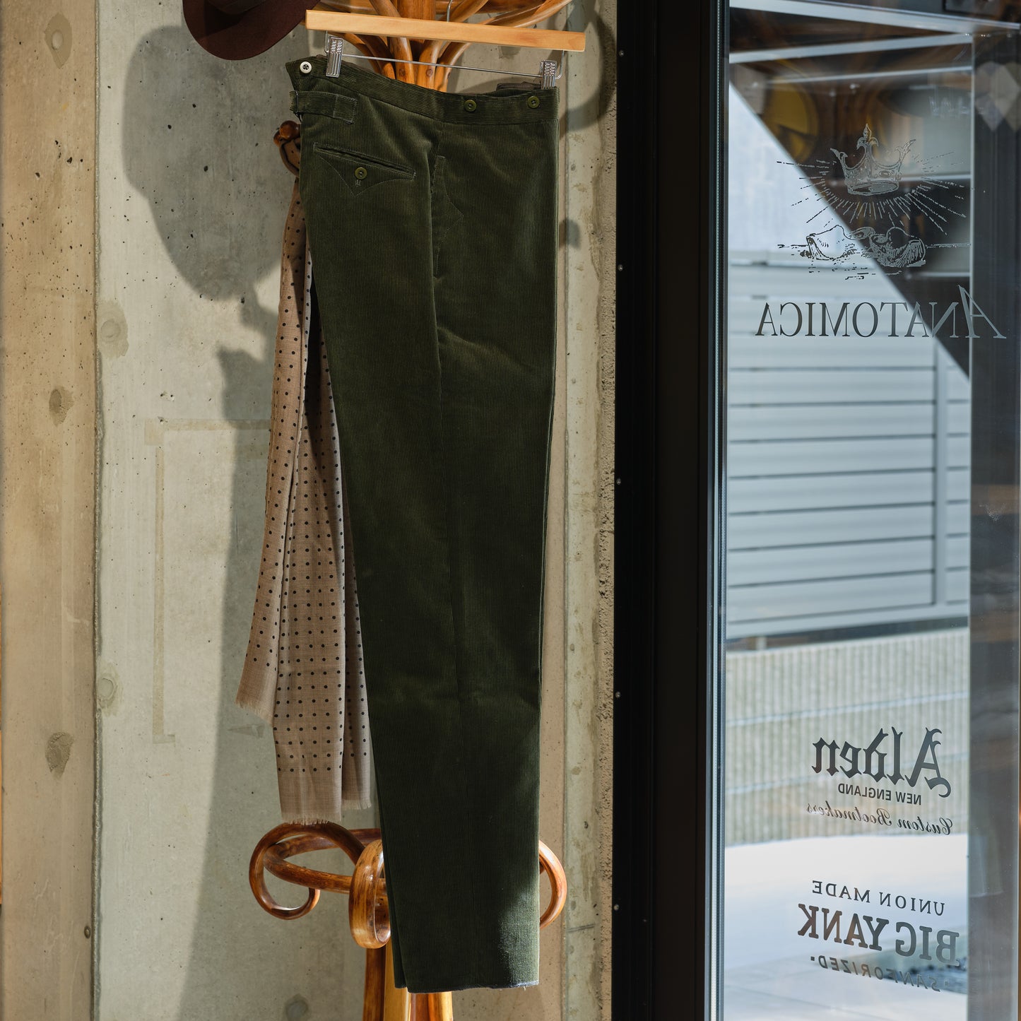 TENNIS BABY CORDUROY OLIVE