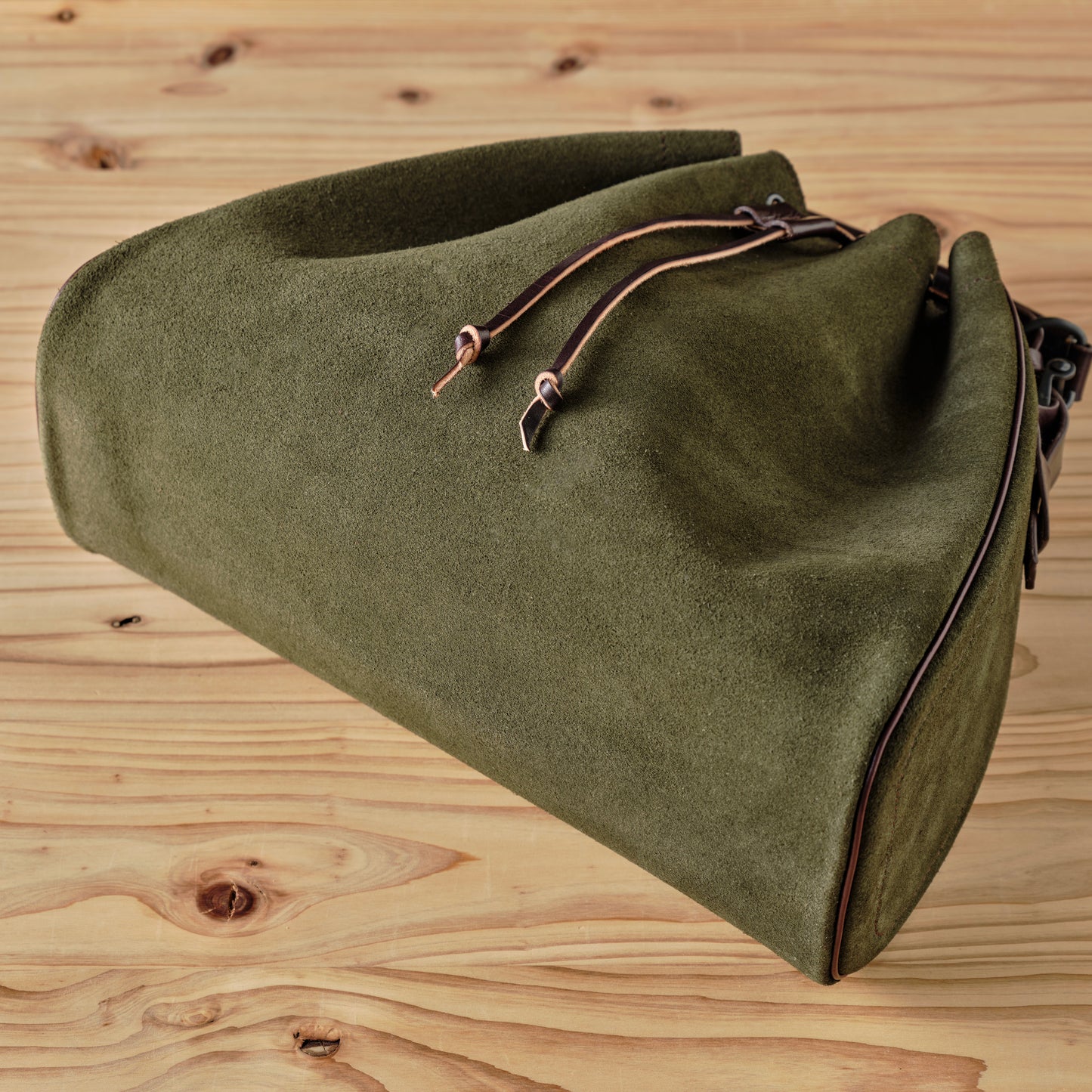 ANDALUSIA BOLSO CARTUCHO BAG SUEDE