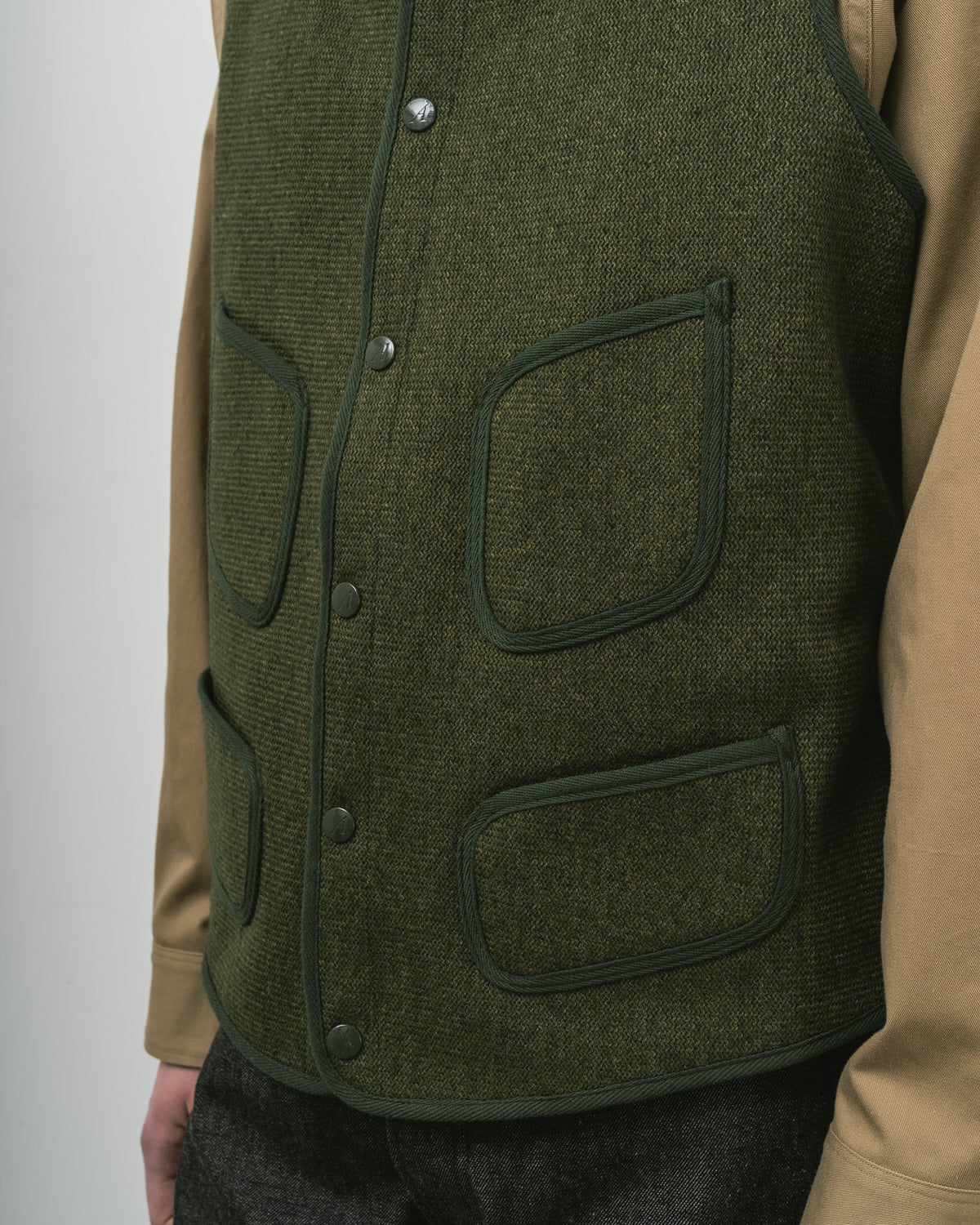 【Launch on Saturday, October 10th】  BEACH CLOTH VEST OLIVE