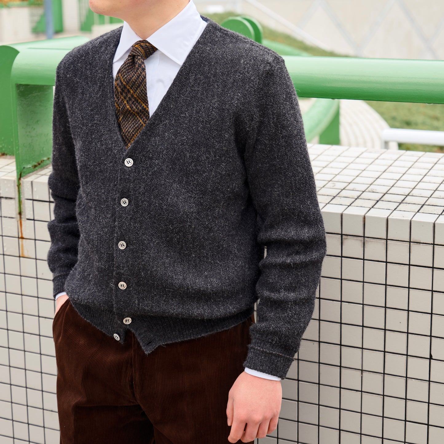 【NAGOYA LIMITED COLOR】 FANNI LEMMERMAYER  2PLY CARDIGAN CHARCOAL