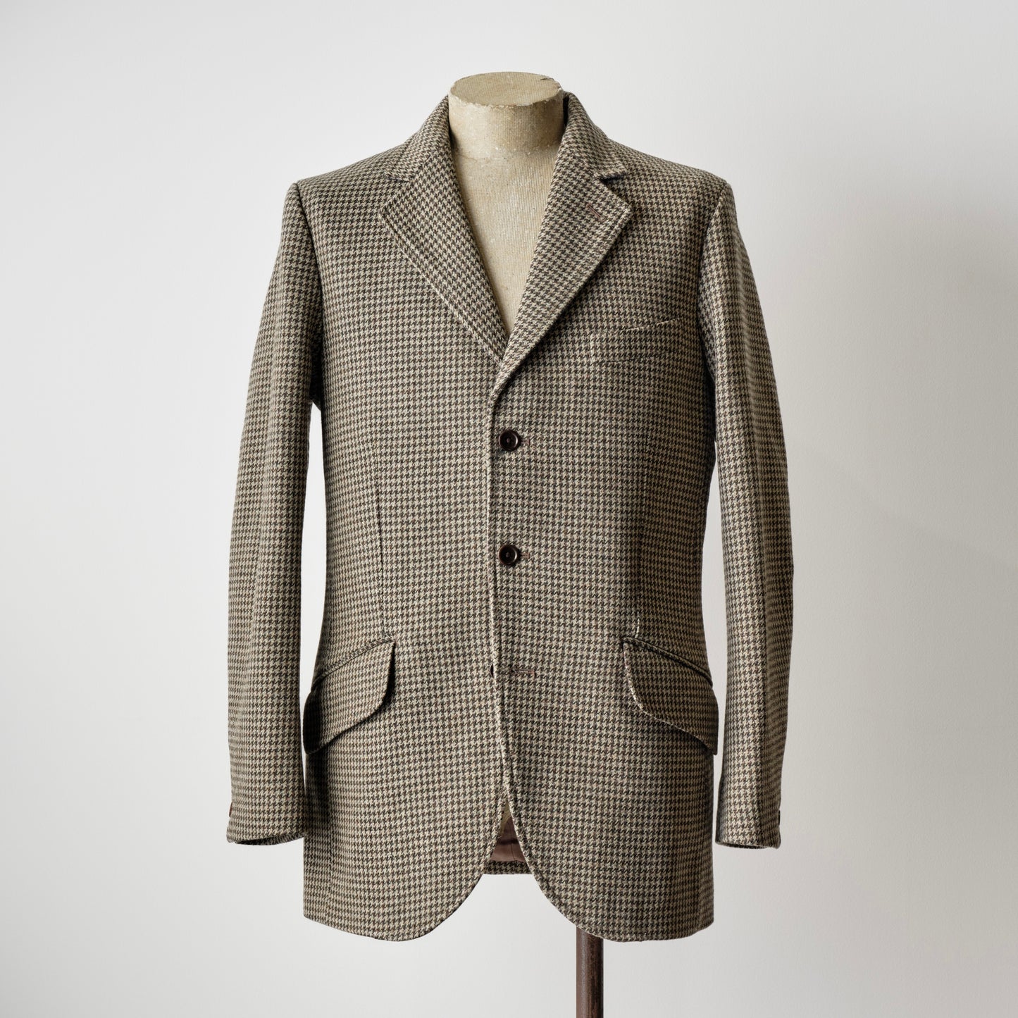 GILLES ALSPORT TWEED HOUND'S TOOTH