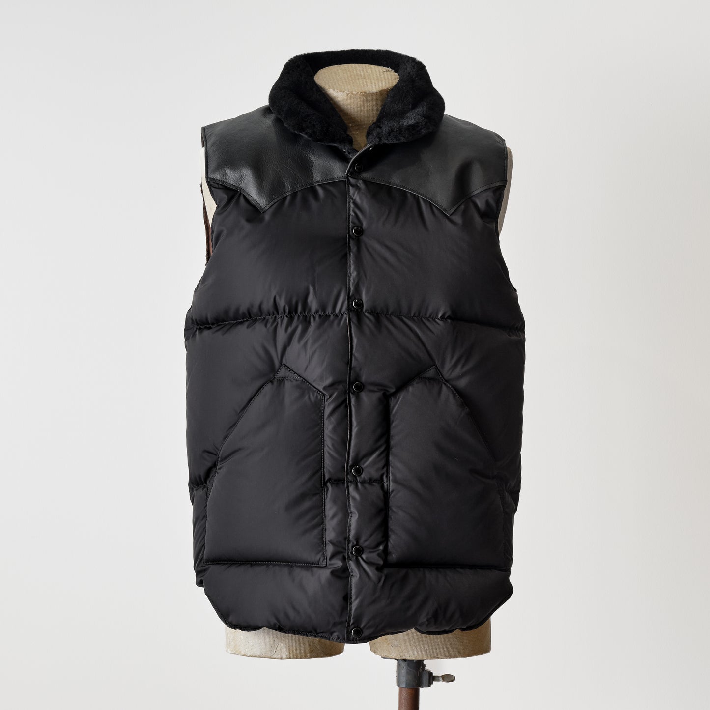 RMFC for ANATOMICA CHRISTY VEST BLACK