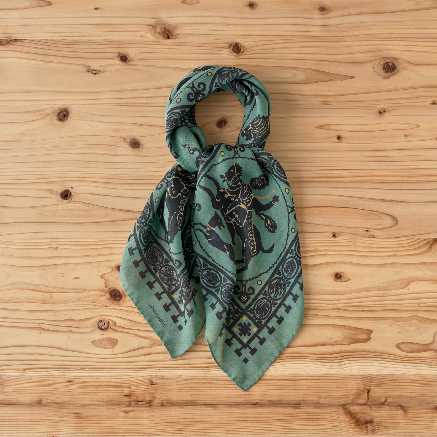 SQUARE SCARF MOSAIC ANIMALS EMERALD