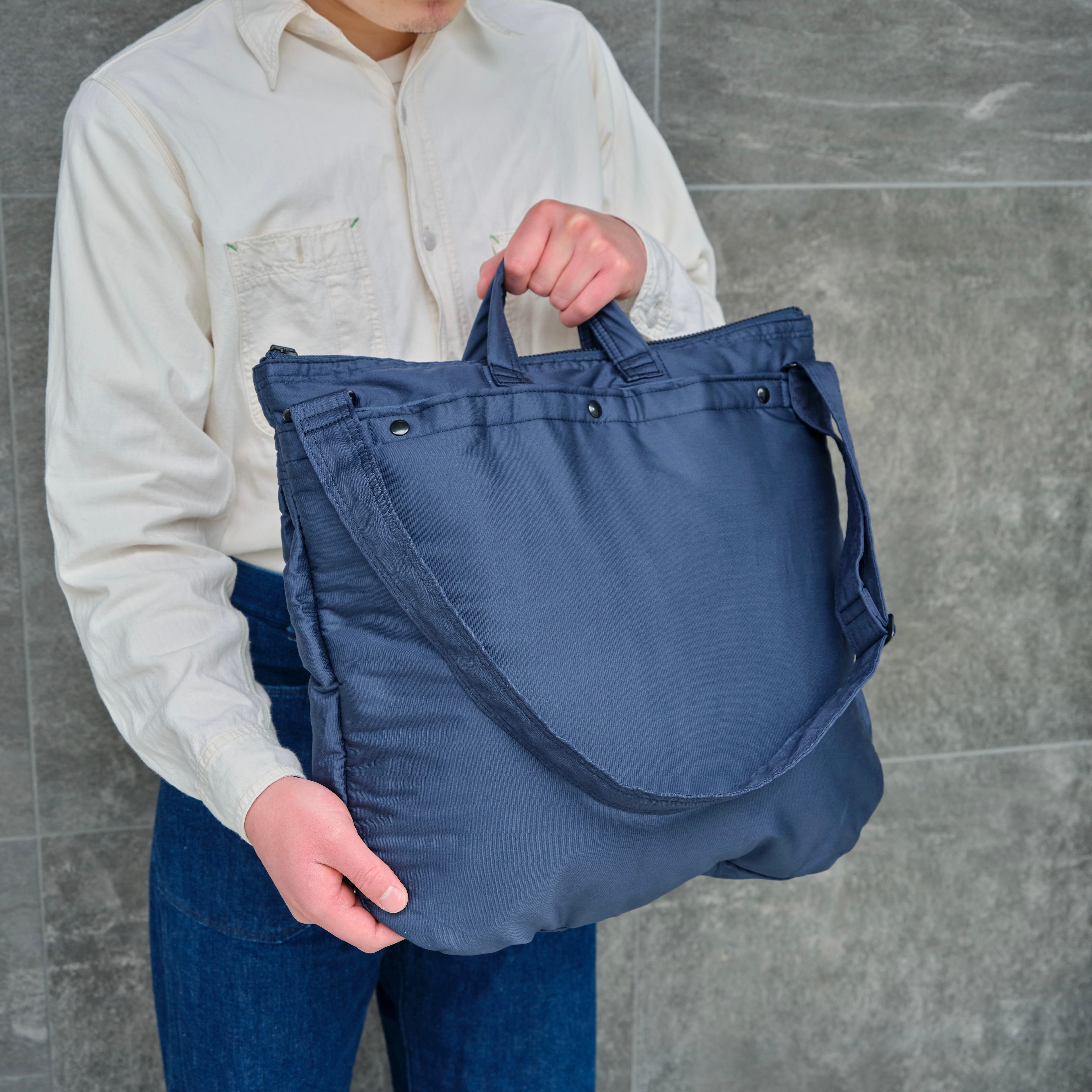 U.S.A.F. HELMET BAG NAVY MEDIUM – ANATOMICA NAGOYA