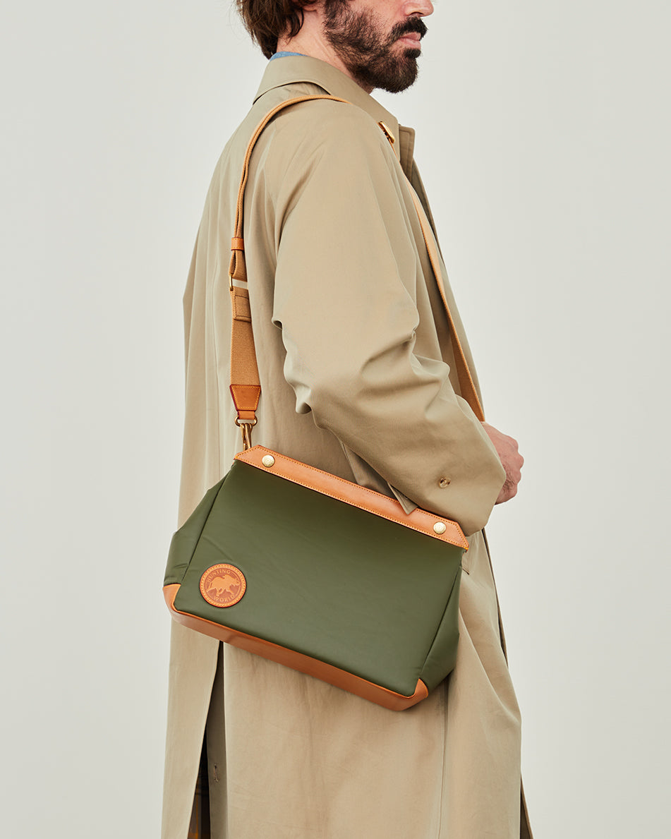 【KINJI’S GREAT GROSS #20】SHOULDER BAG BY HUNTING WORLD