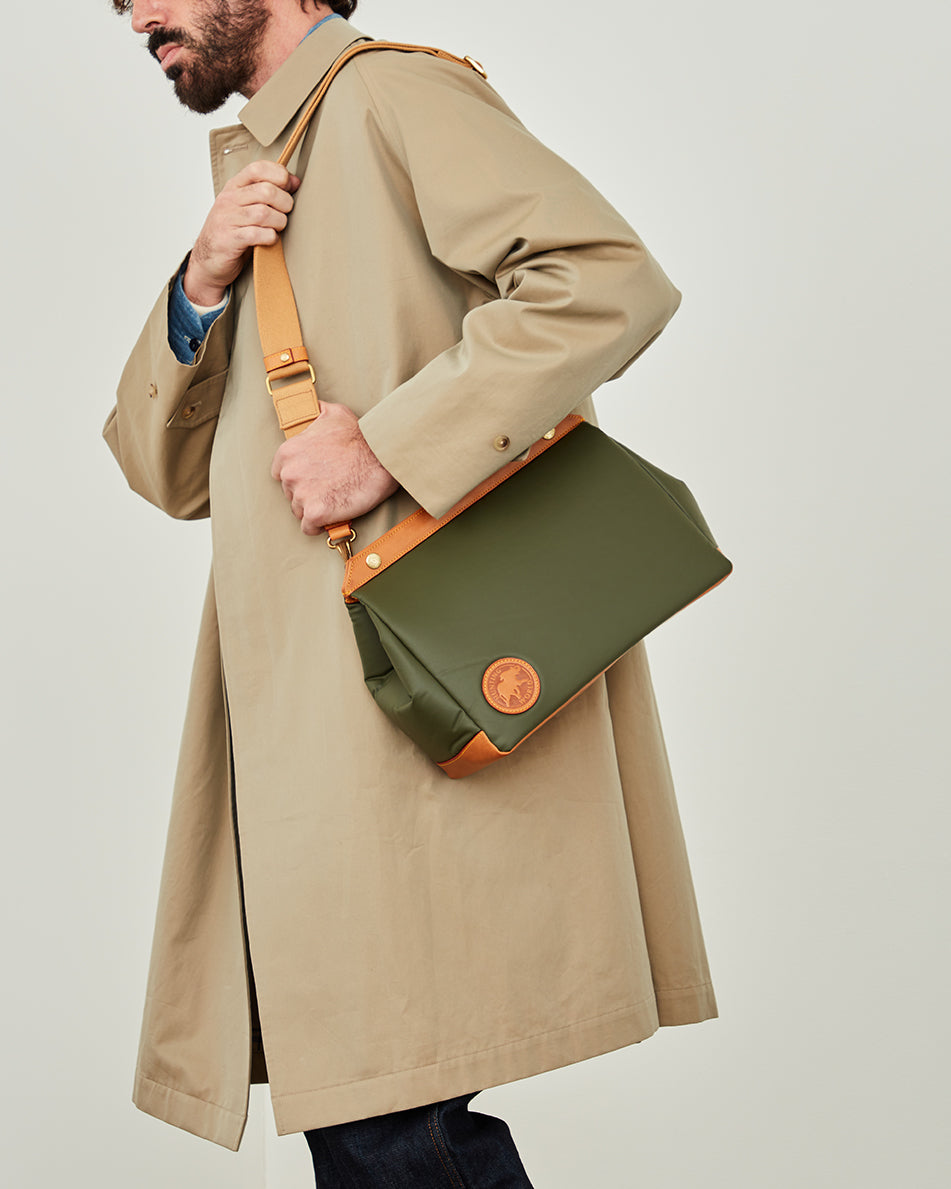 【KINJI’S GREAT GROSS #20】SHOULDER BAG BY HUNTING WORLD