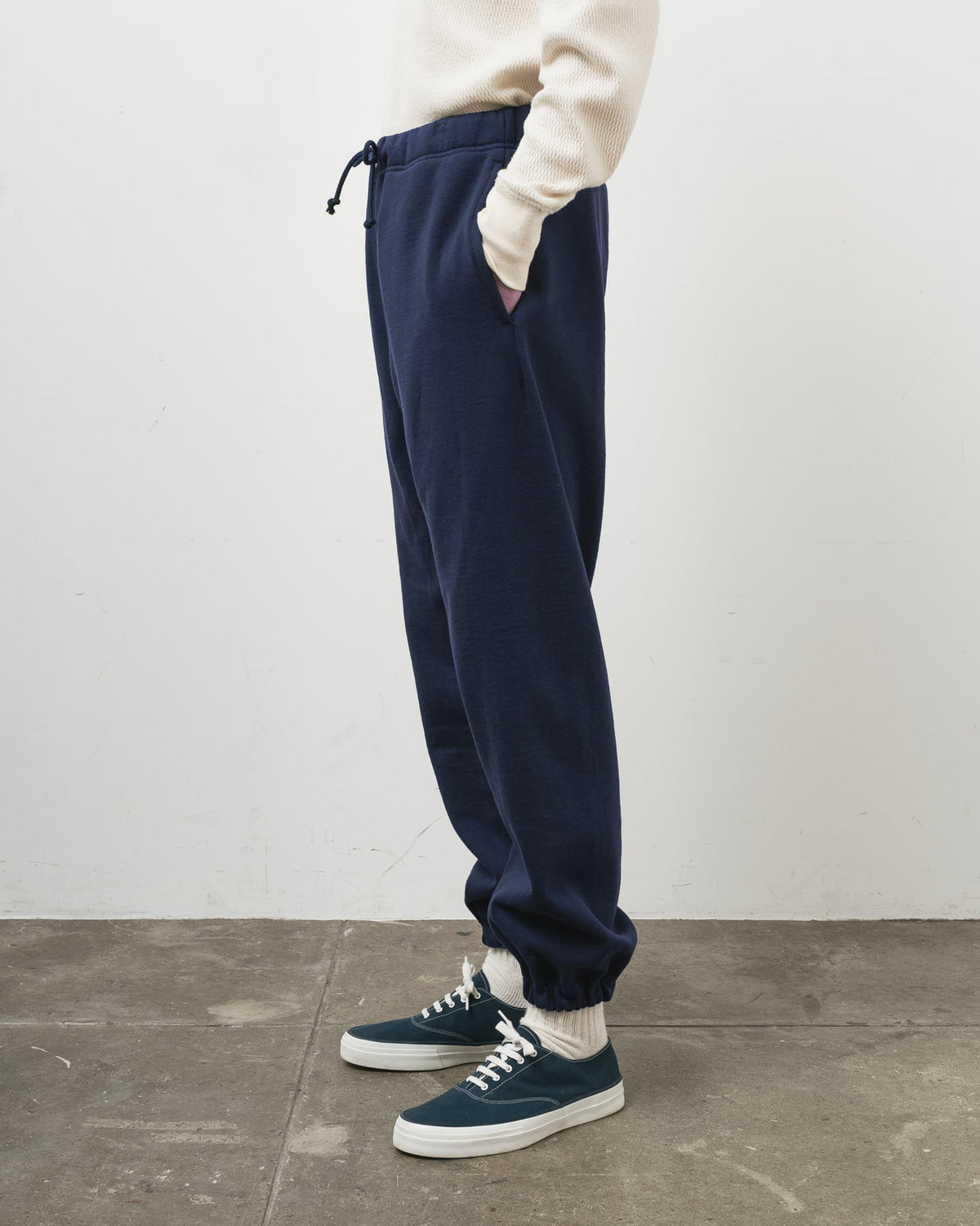 【Restock on Saturday, October 3rd】 SWEAT PANTS NAVY