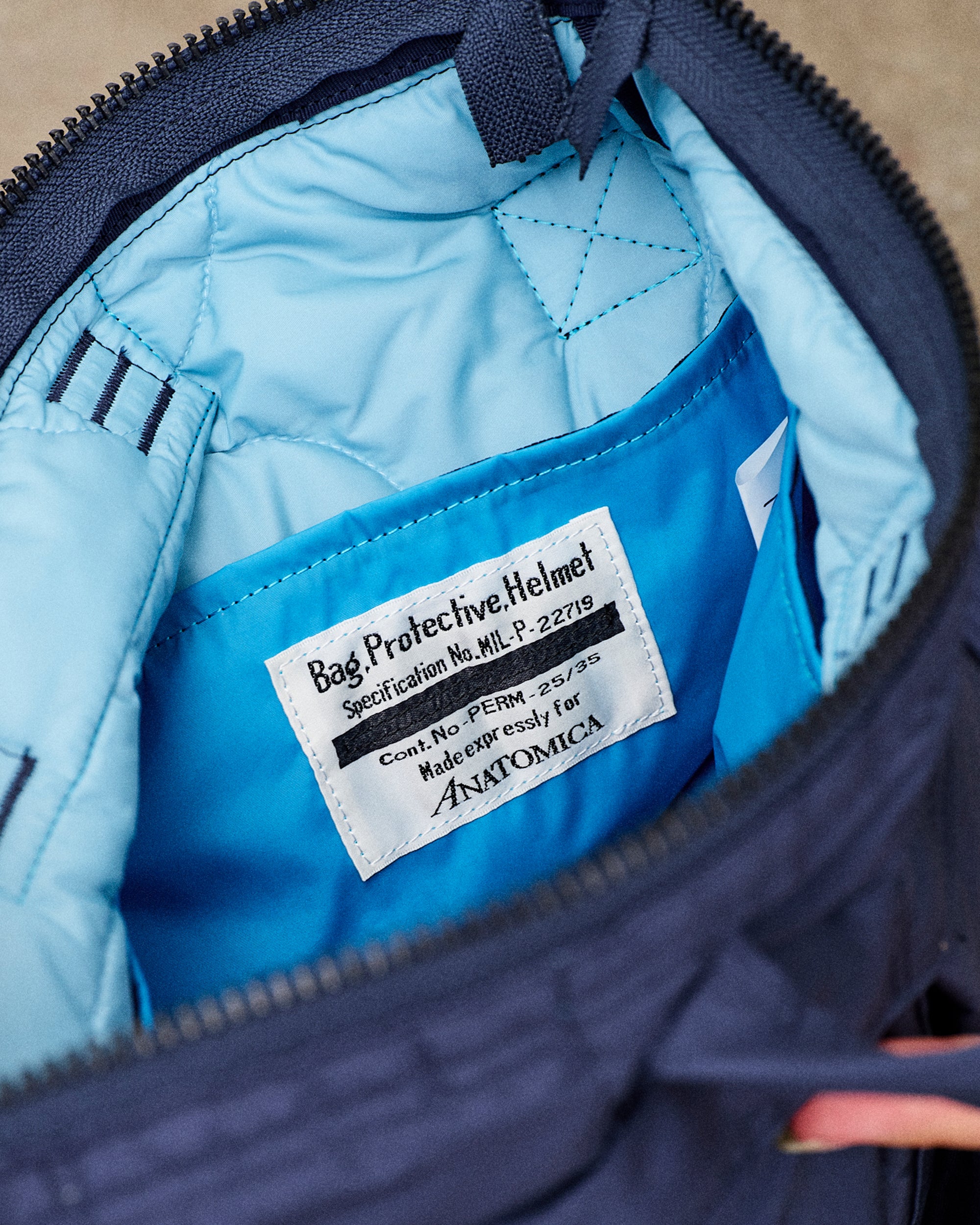 U.S.A.F. HELMET BAG NAVY SMALL – ANATOMICA NAGOYA